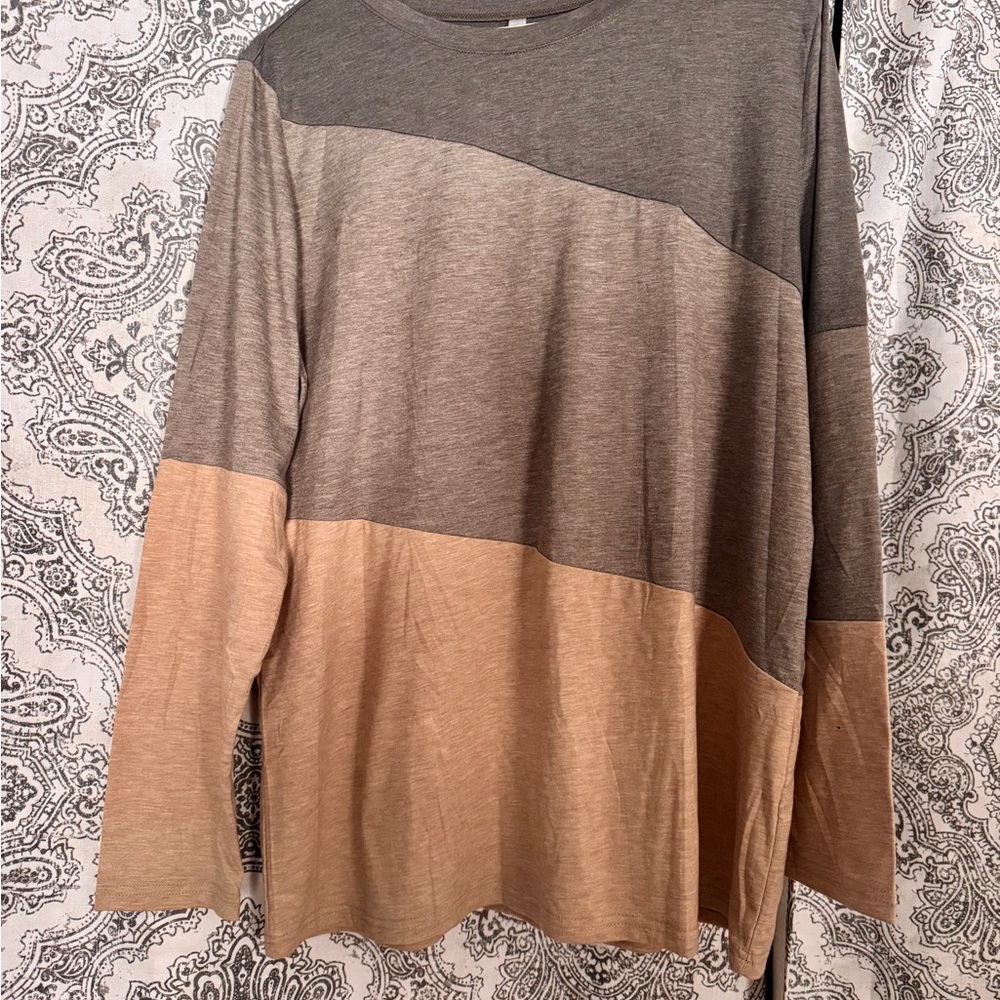 Women’s Asymmetrical Color Block Long Sleeve Shirt